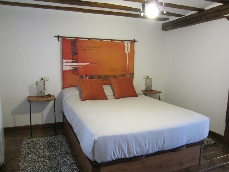 Casa San Andres Del Valle Берсео Экстерьер фото