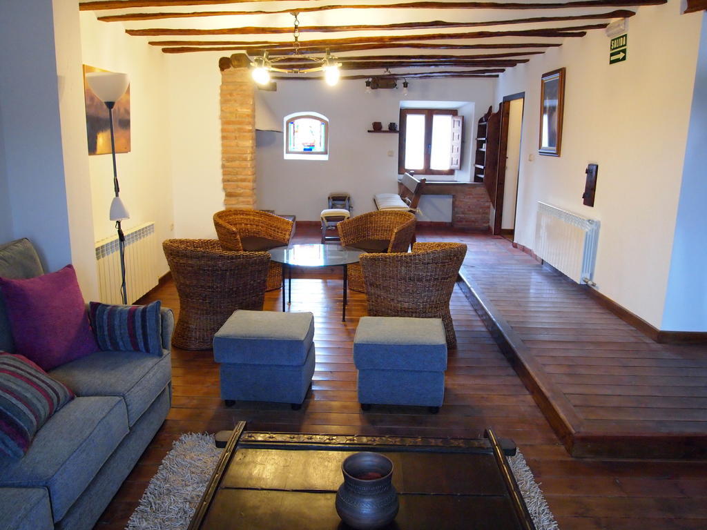 Casa San Andres Del Valle Берсео Экстерьер фото